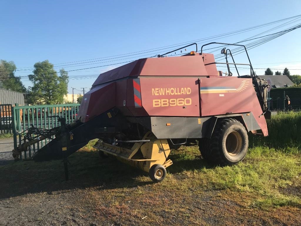 New Holland BB 960 42000 BOTTES .