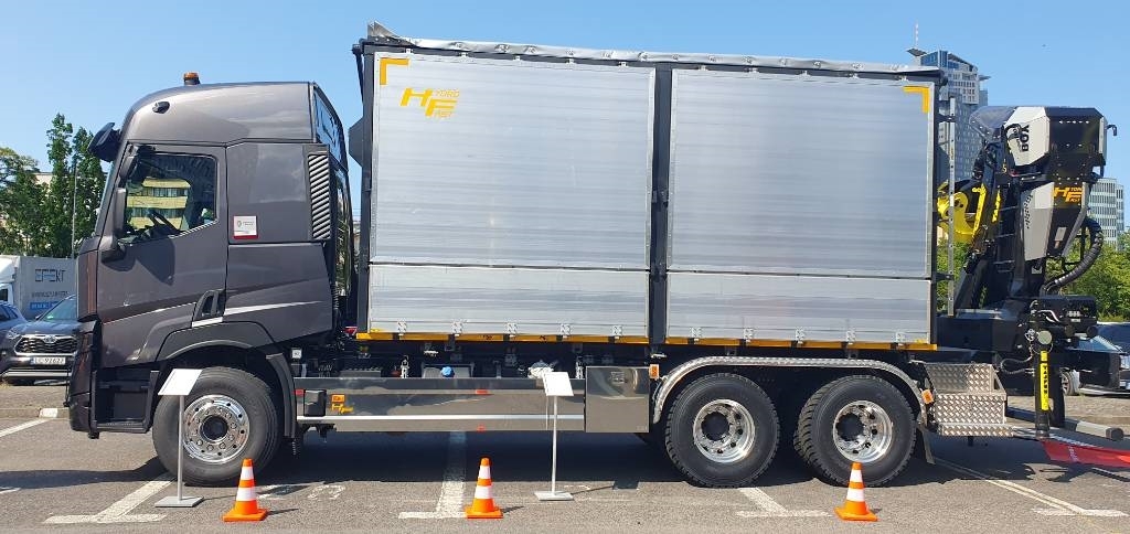 Renault LKW-Biomasseaufbau mit Kran L155ZK Tajfu Truck bio