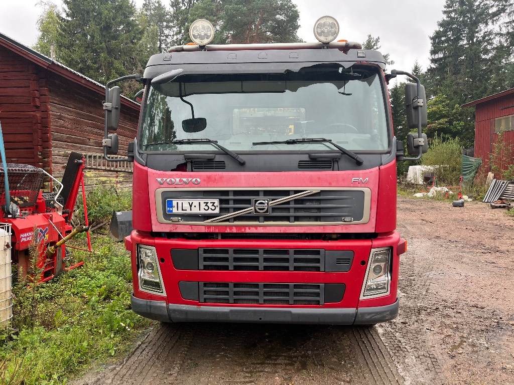 Camion à bras hydraulique Volvo FM 480 — occasion 2006