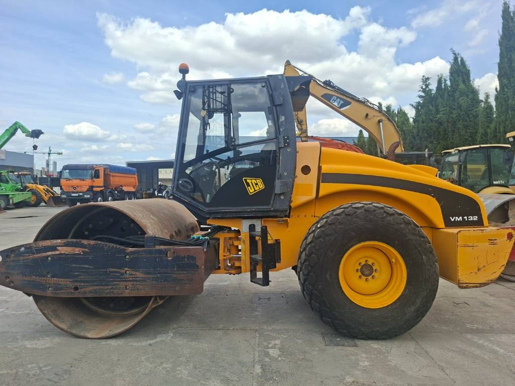 JCB Vibromax VM 132 D