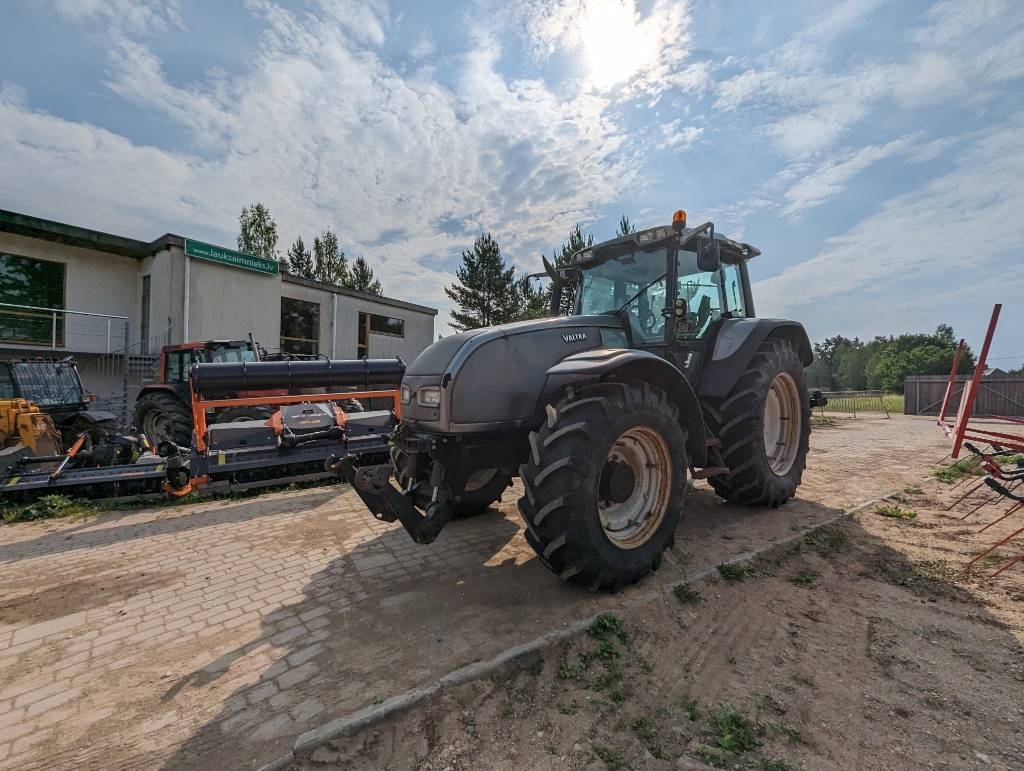 T180 Twin Trac