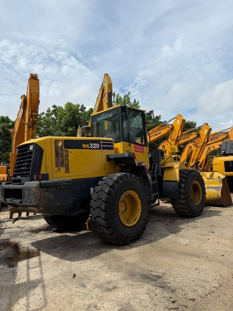 Komatsu WA 320-5