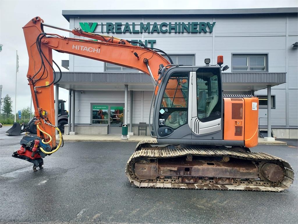 Pelle sur chenilles Hitachi ZX135US-3 — occasion 2010, 9 087 h