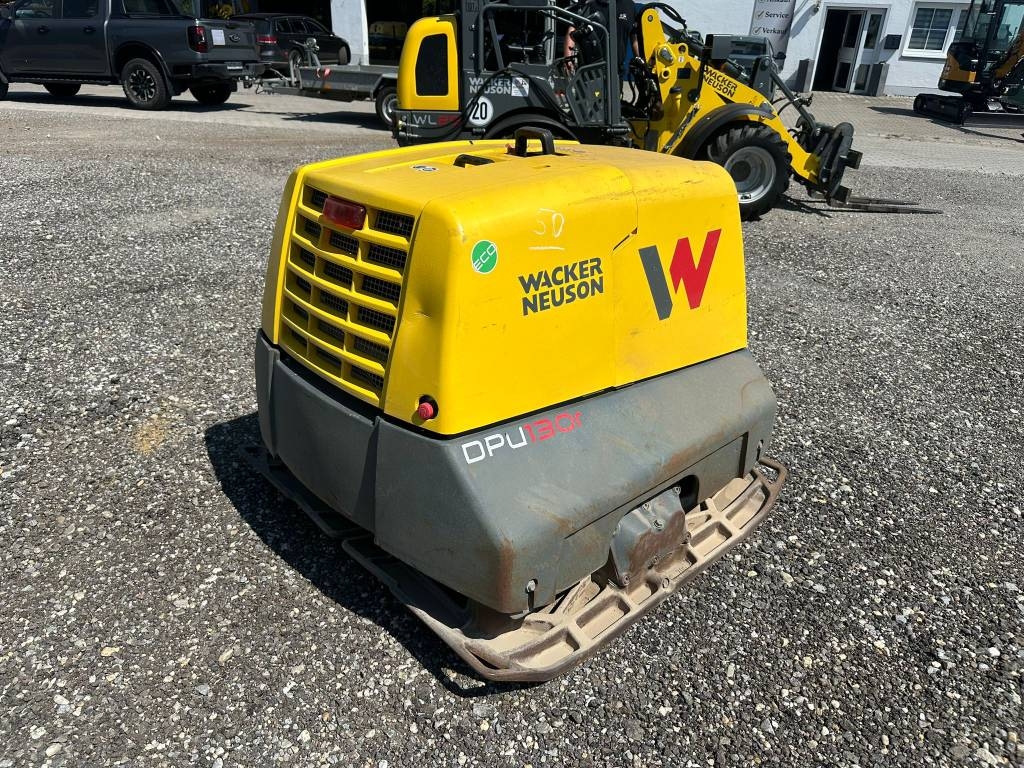 Plaque vibrante Wacker Neuson DPU 130r — occasion 2023, 290 h