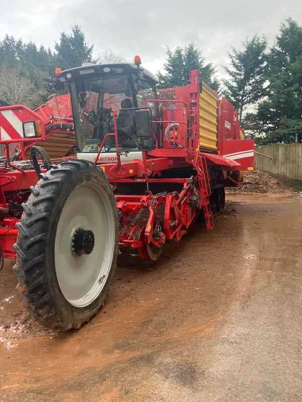 Grimme Varitron 470 PL TT GEN 3, 4 Row, Self-Prope