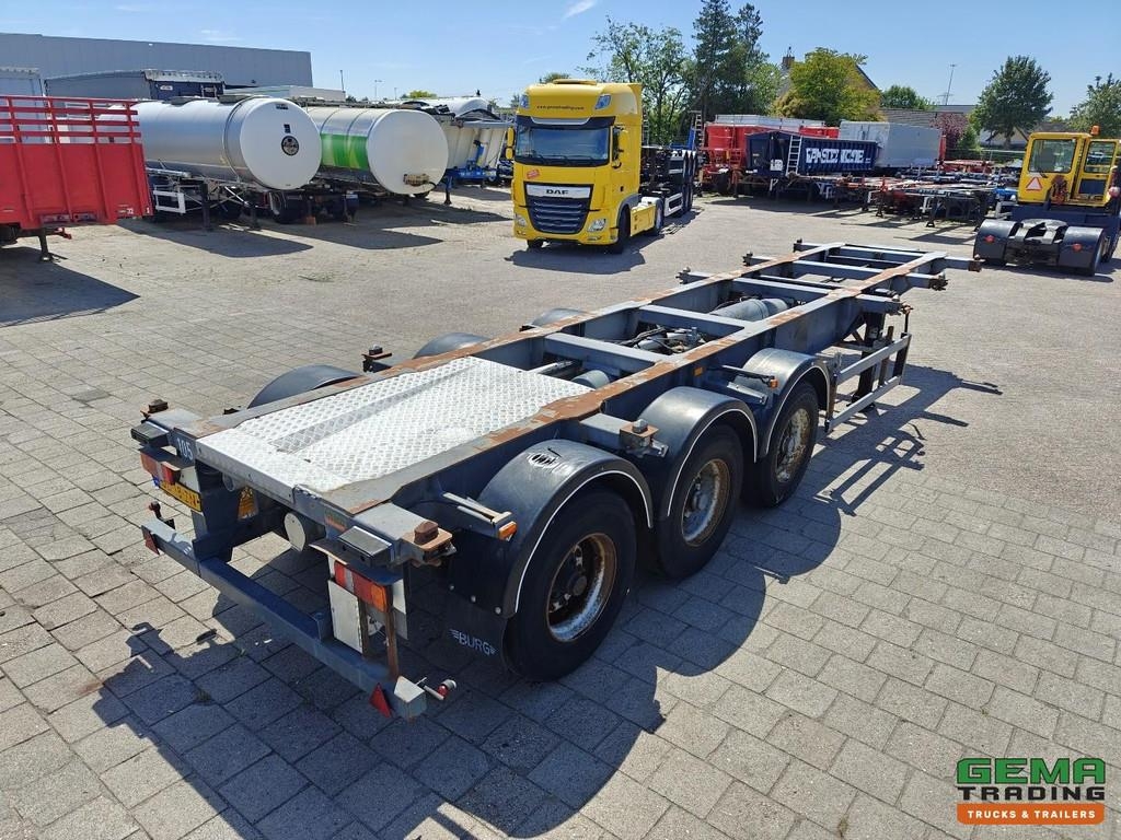 Burg BPO 12 27 CM12 20/30FT TankChassis - 20FT on the b