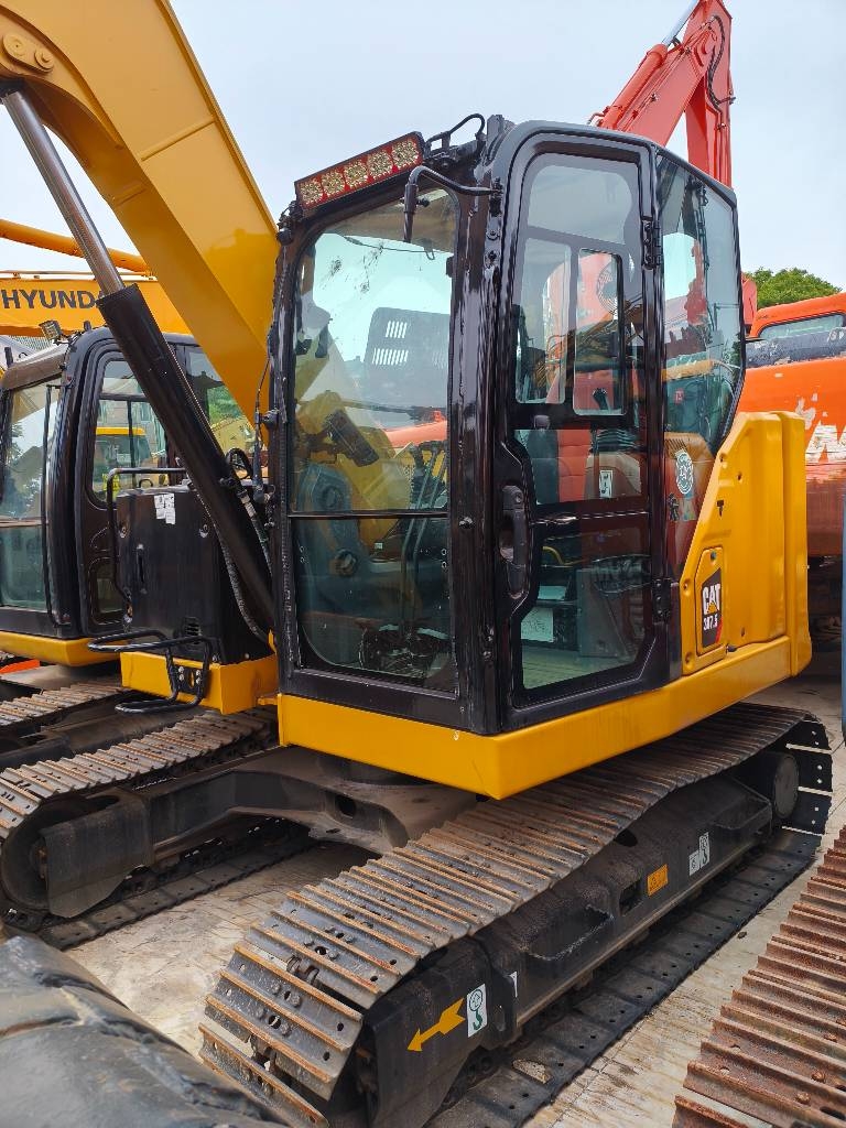 CAT 307.5