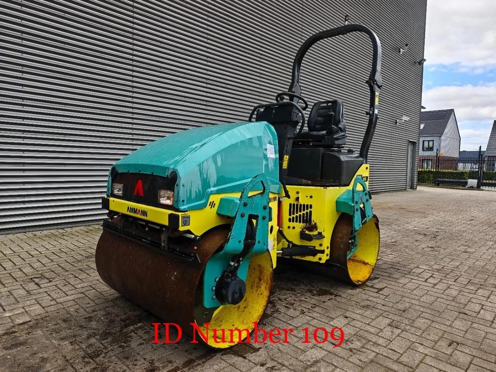 Rouleau compacteur Ammann ARX 26 — occasion 2017, 891 h