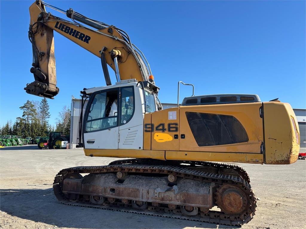 Liebherr R946LC