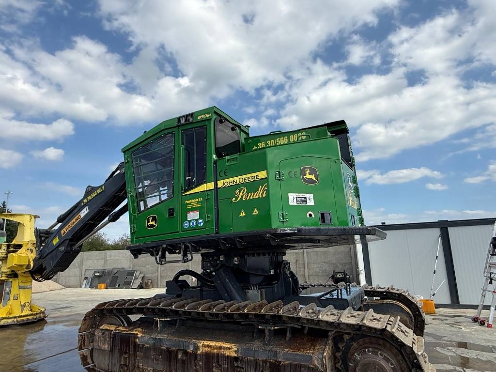 John Deere 859M