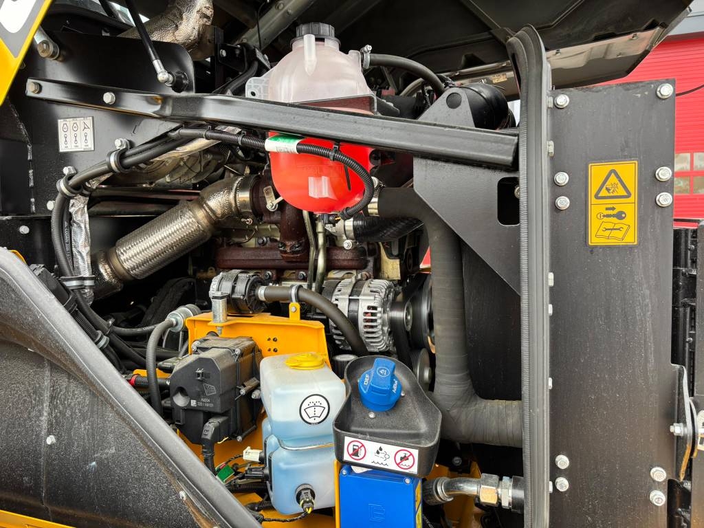 JCB 413K Nordic Edition / U-aura, Kauha, Stage V kuva 11