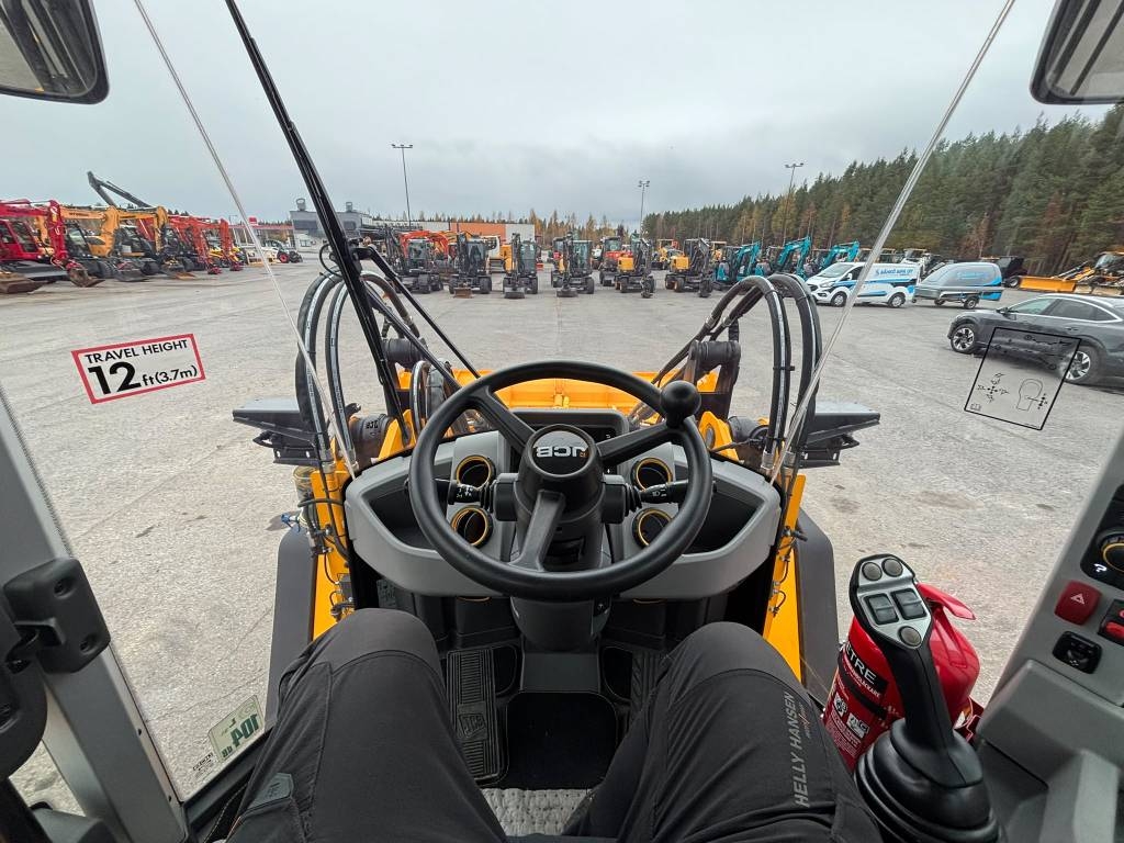 JCB 413K Nordic Edition / U-aura, Kauha, Stage V kuva 18