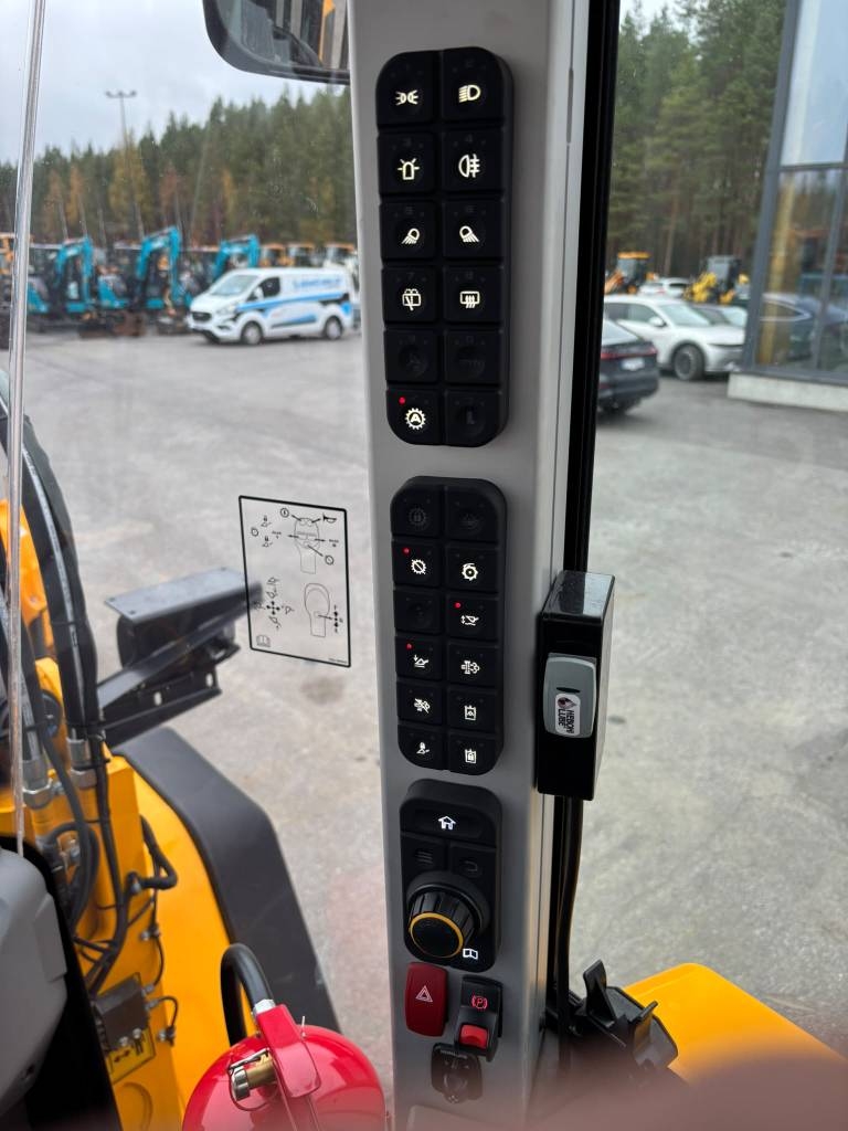 JCB 413K Nordic Edition / U-aura, Kauha, Stage V kuva 19