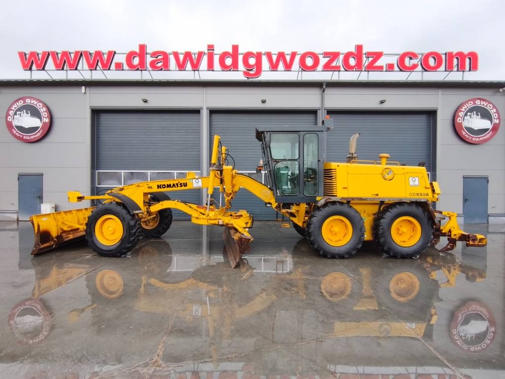 Komatsu GD650A-2EC