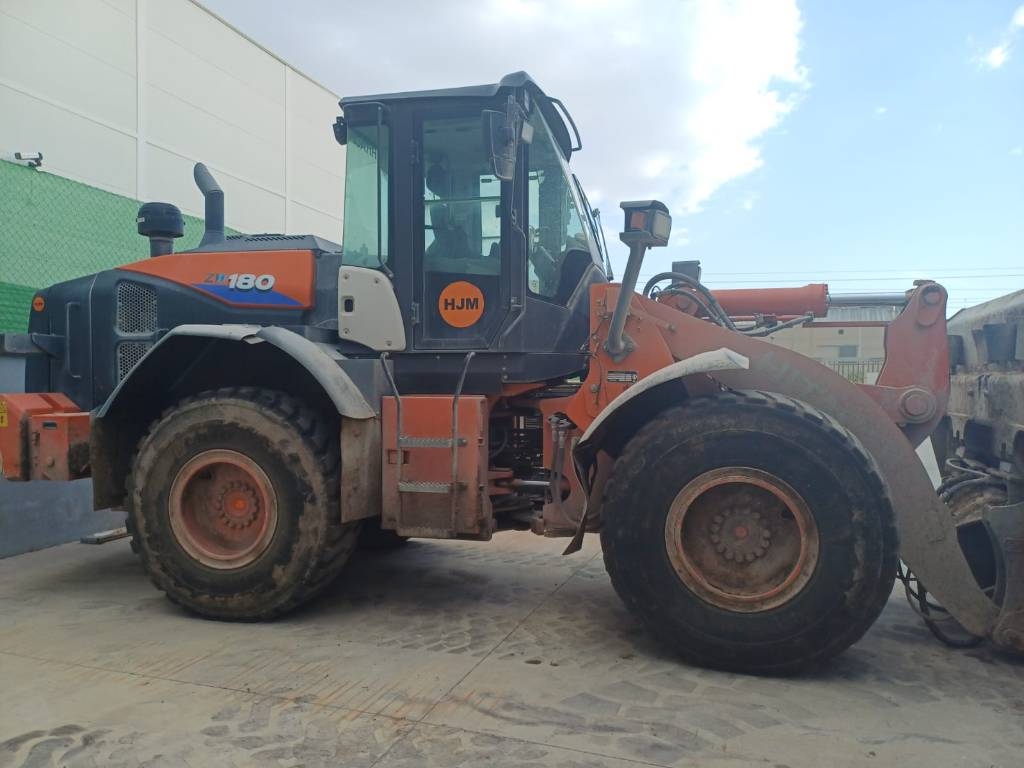 Hitachi ZW 180-8