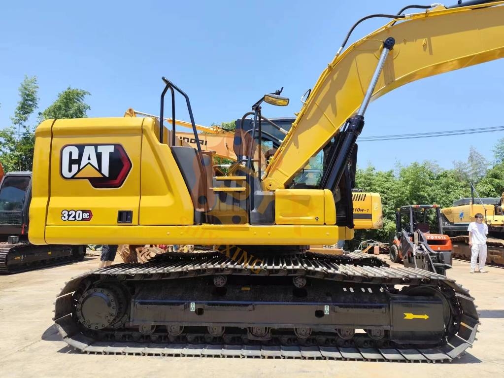 Pelle sur chenilles Caterpillar 320 GC — occasion 2024, 885 h