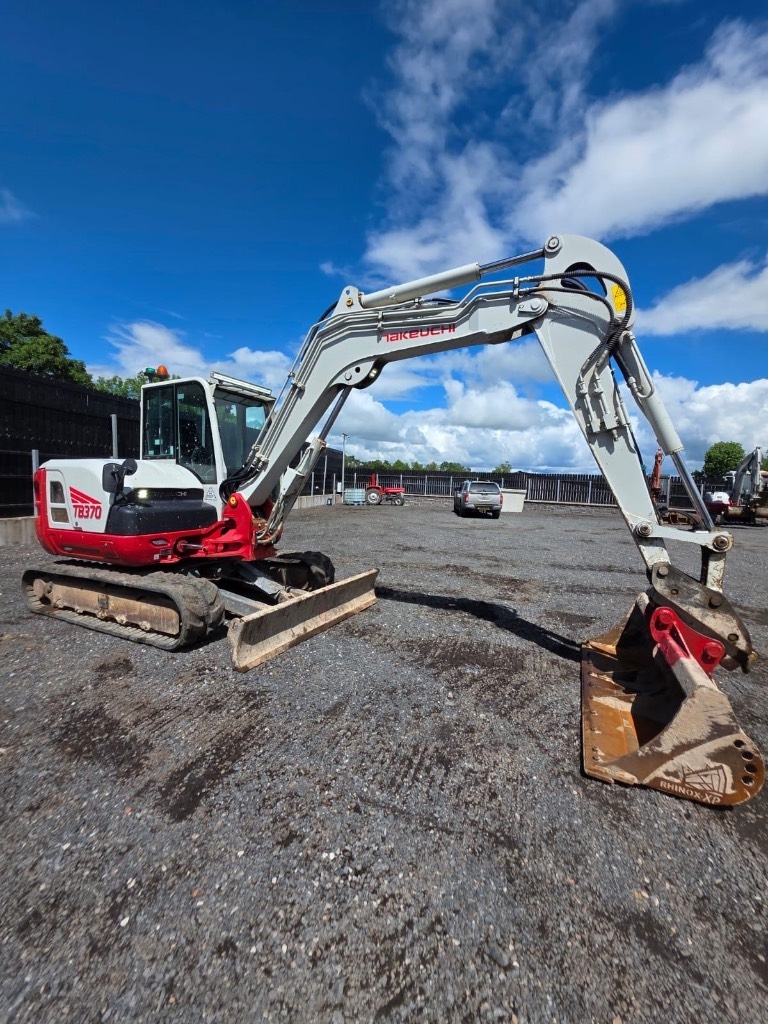 Takeuchi TB 370