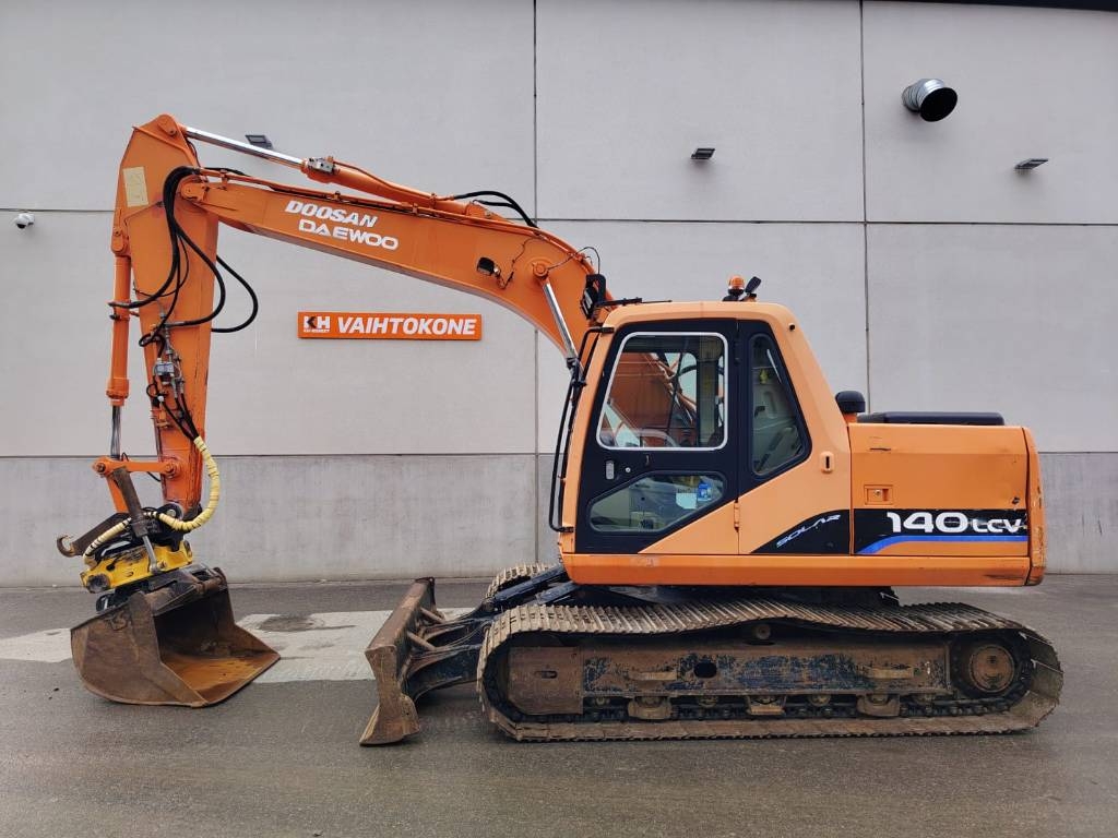 Doosan Solar 140 LC V