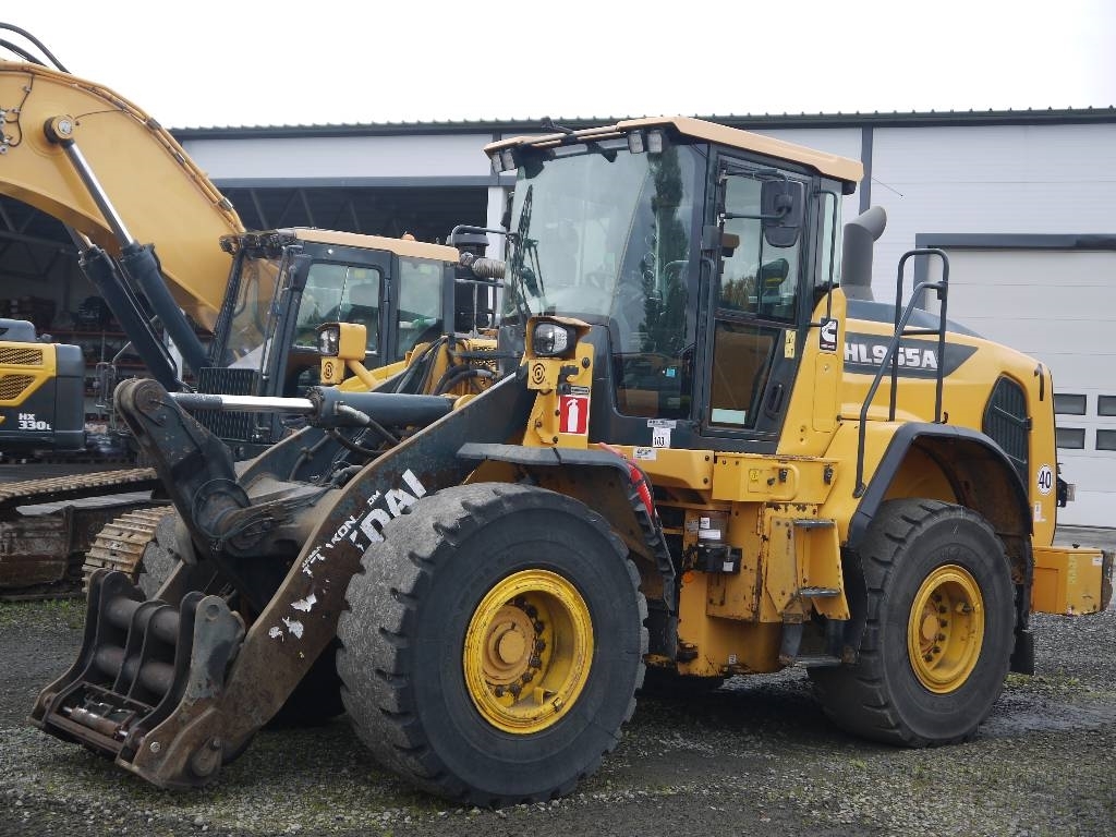 Hyundai HL955A