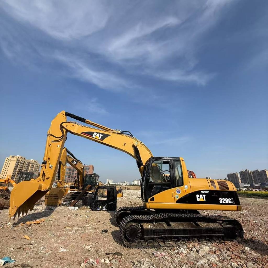 CAT 320 C L