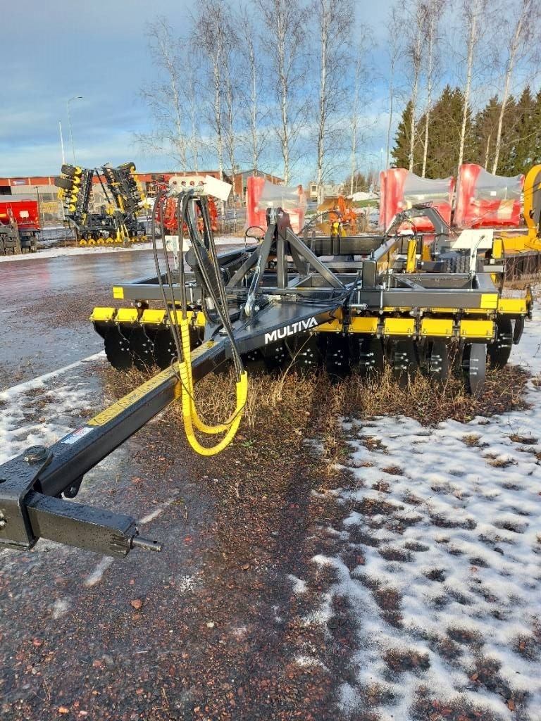 Cover-crop Multiva lautasmuokkain DM 350 putkijyrällä — occasion