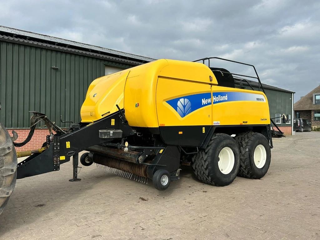 New Holland BB9070 CropCutter