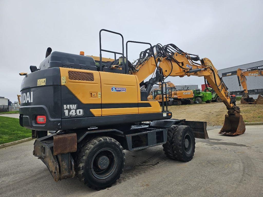 Hyundai HW140