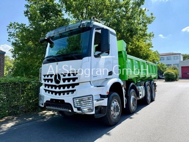 Mercedes-Benz Arocs 4151 8x4/ 2 x - Seiten Kipper Meiller/Euro6