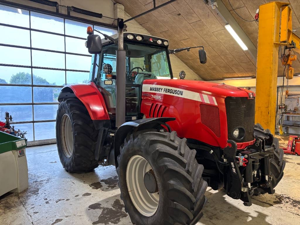 Massey Ferguson 7495 DYNA-VT