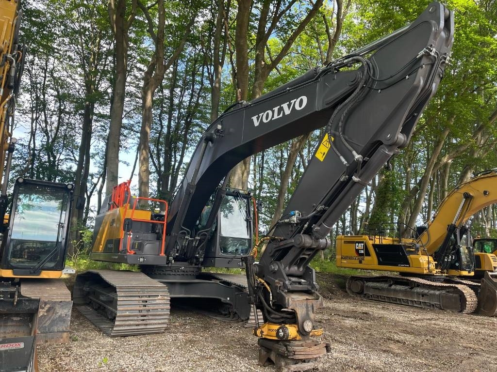 Volvo EC 300