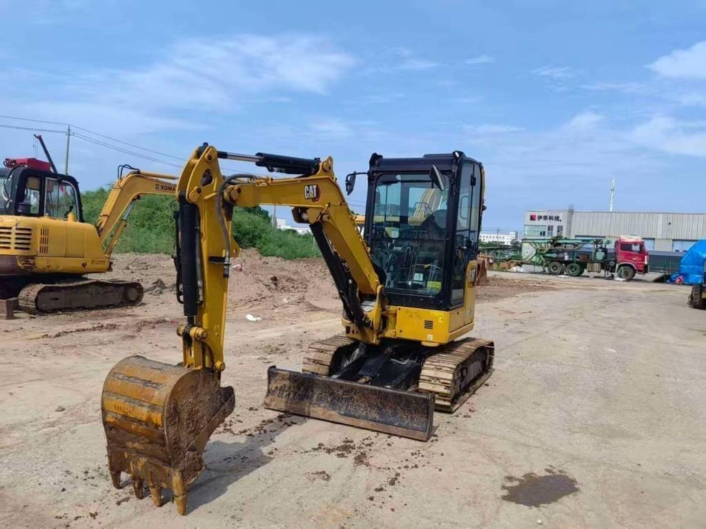 Mini-pelle Caterpillar 303CR — occasion 2023, 224 h