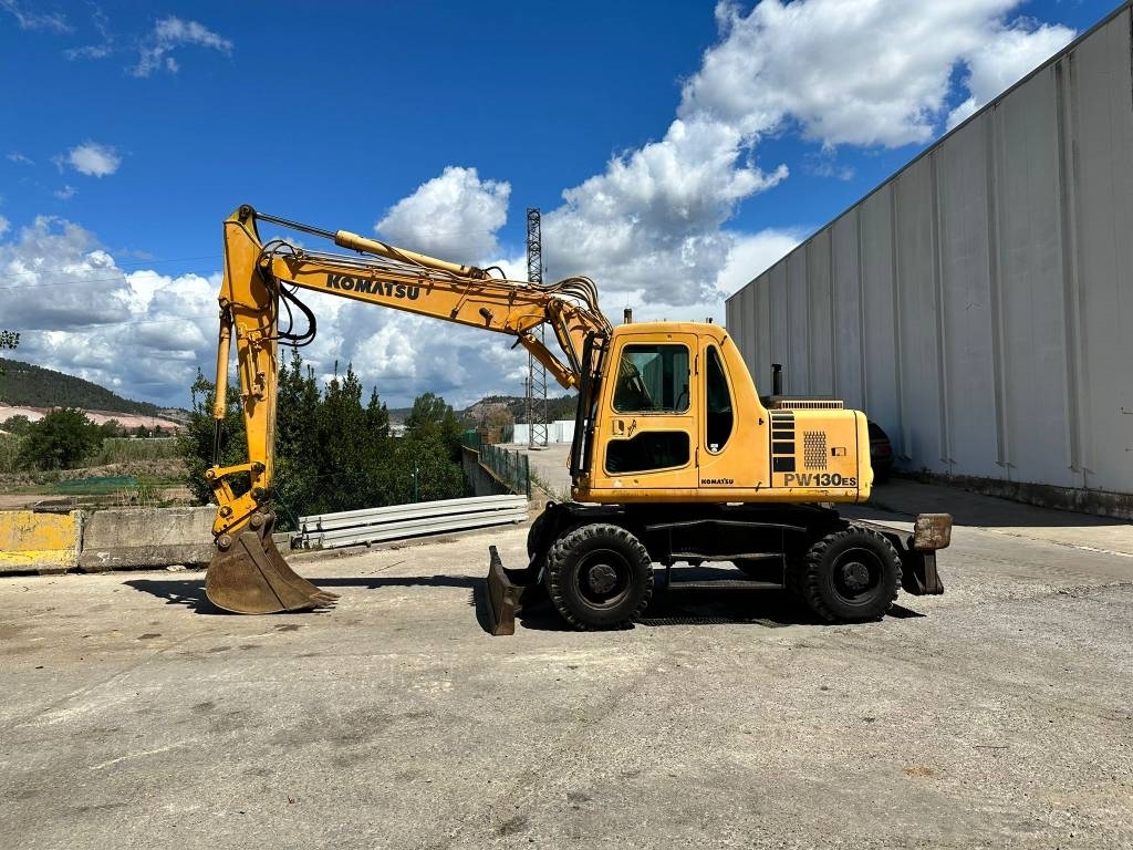 Komatsu PW130 ES-6K
