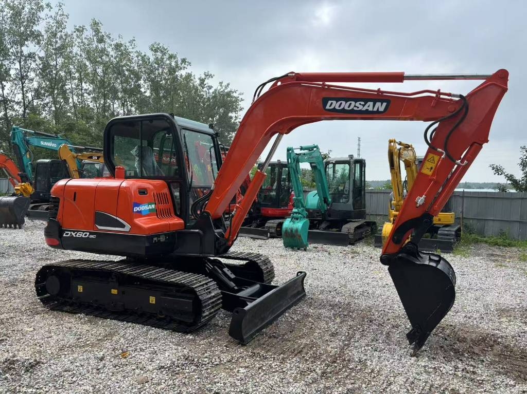 Mini-pelle Doosan DX 60-9 C — occasion 2023, 780 h
