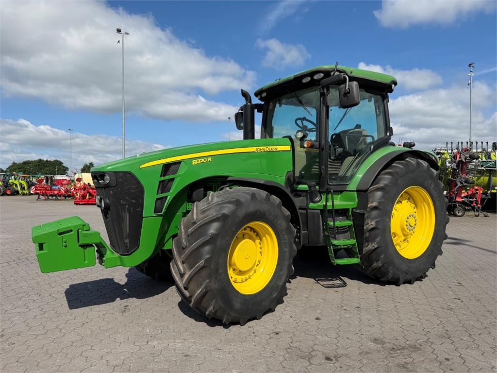 John Deere 8320 R Powershift