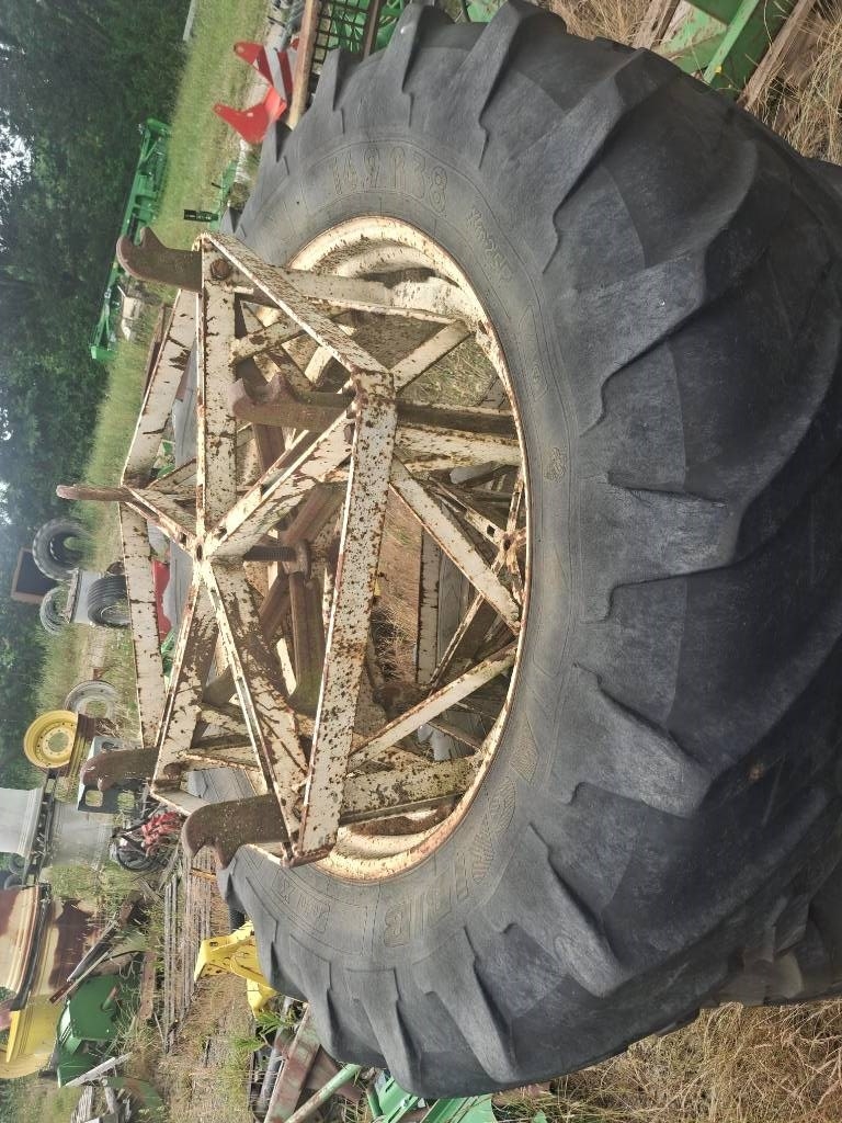Molcon 16.9R38