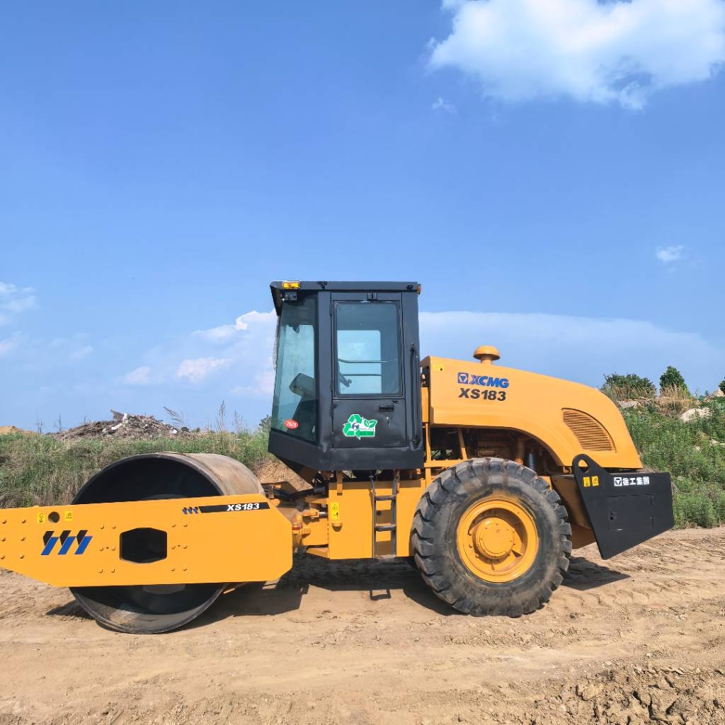 Rouleau monocylindre XCMG XS 183 — occasion 2025, 600 h