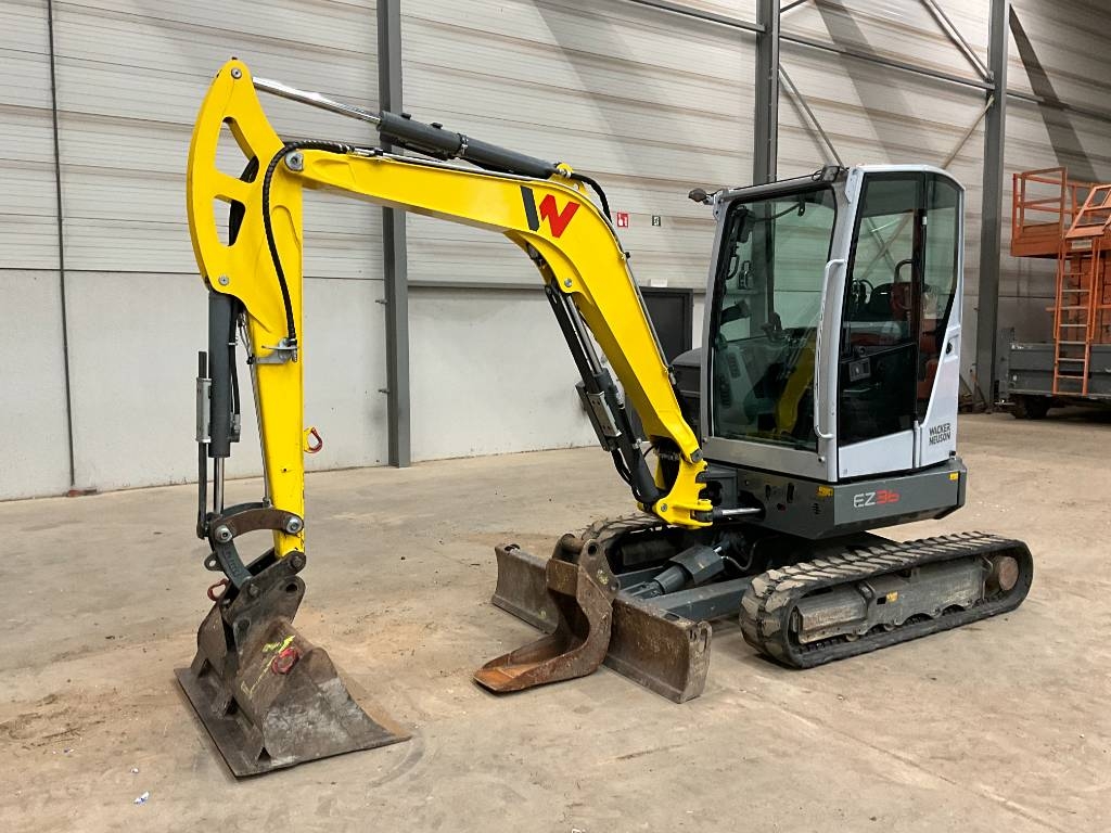 Neuson EZ 36