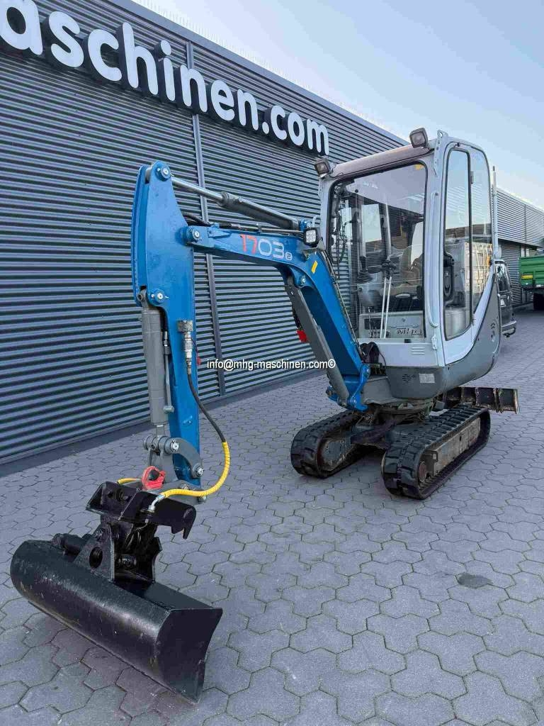 Mini-pelle Wacker Neuson 1703 RD 1.Hd. — occasion 2011, 3 171 h