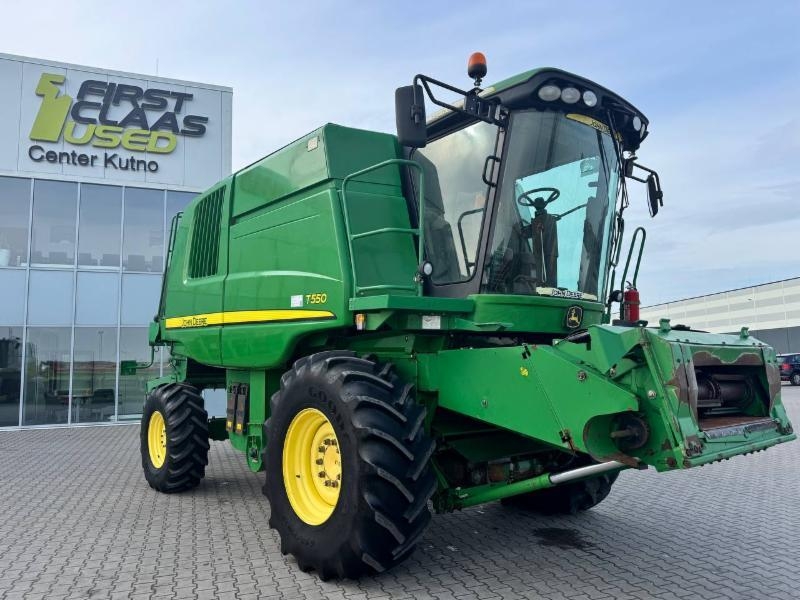 John Deere T 550