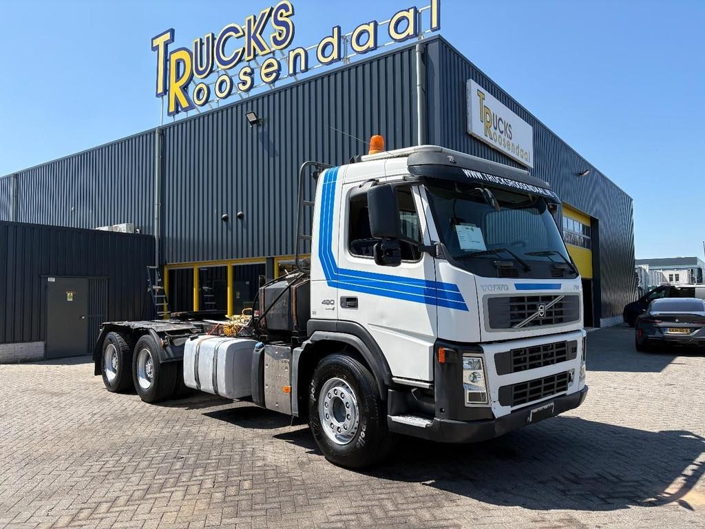 Volvo FM 12,480 + 6X4 + manual + spring + retarder