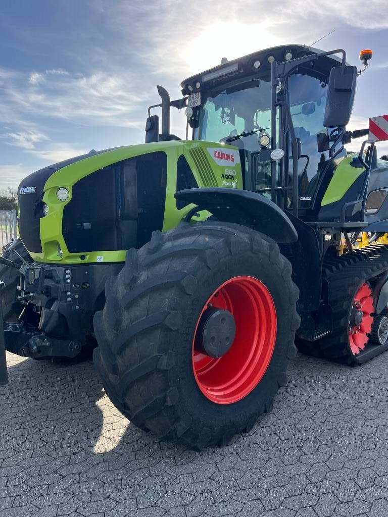AXION 960TT