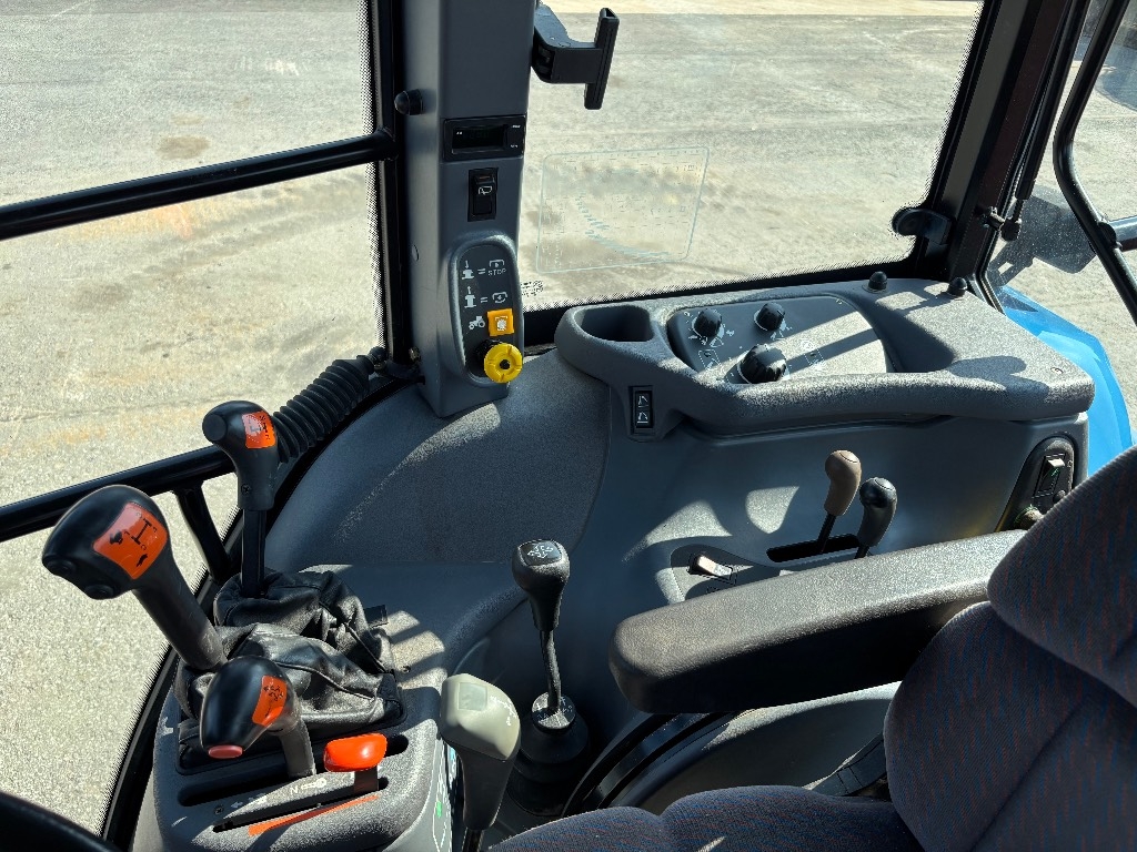 New Holland TS 90 / Predané, predané kuva 17
