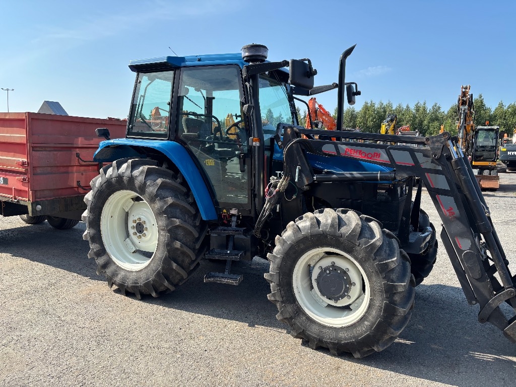 New Holland TS 90 / Predané, predané kuva 5