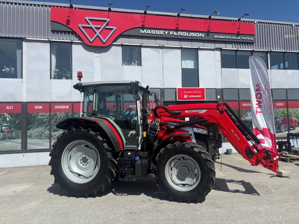 Massey Ferguson 5M.95