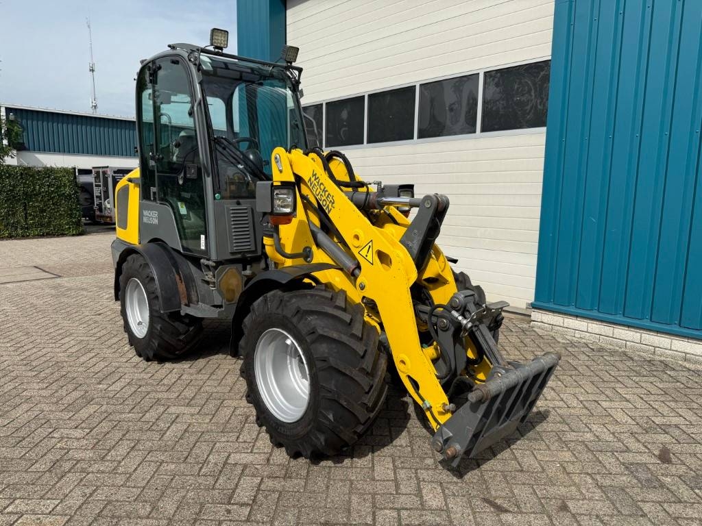 Chargeuse sur pneus Wacker Neuson WL32 — occasion 2015, 6 400 h
