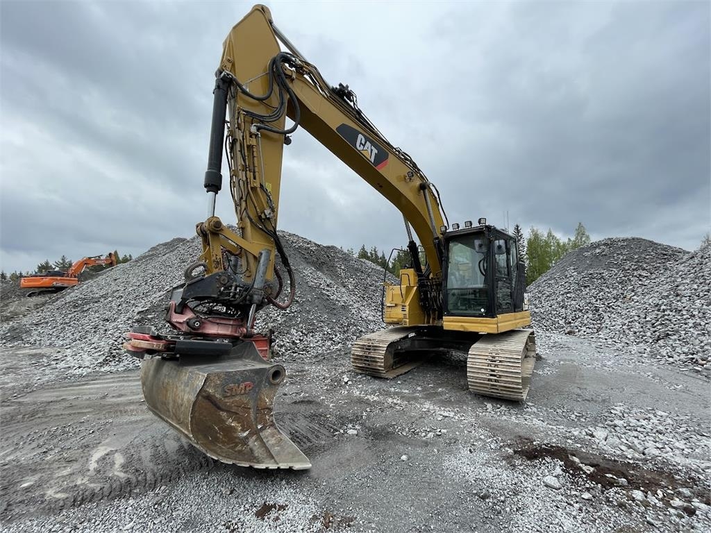 CAT 325 FLCR
