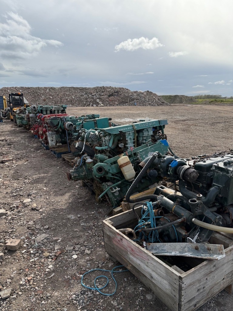 165x Marinised Engines