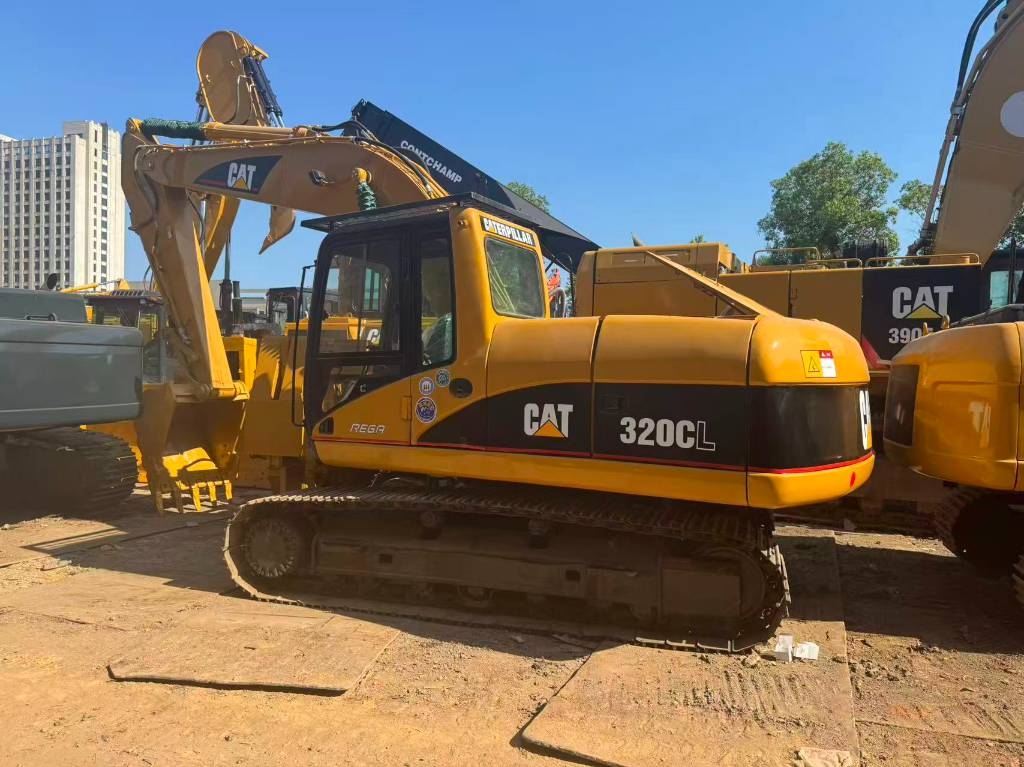 CAT 320 C L