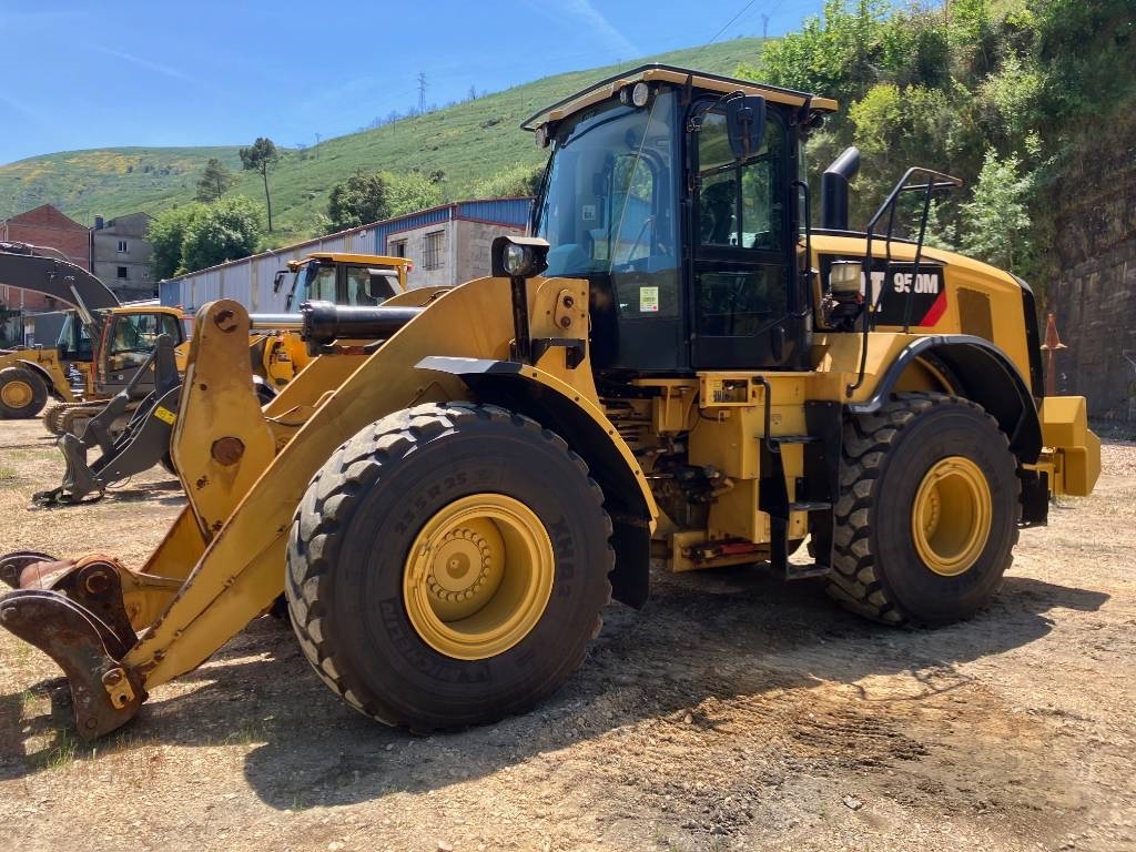 CAT 950 M