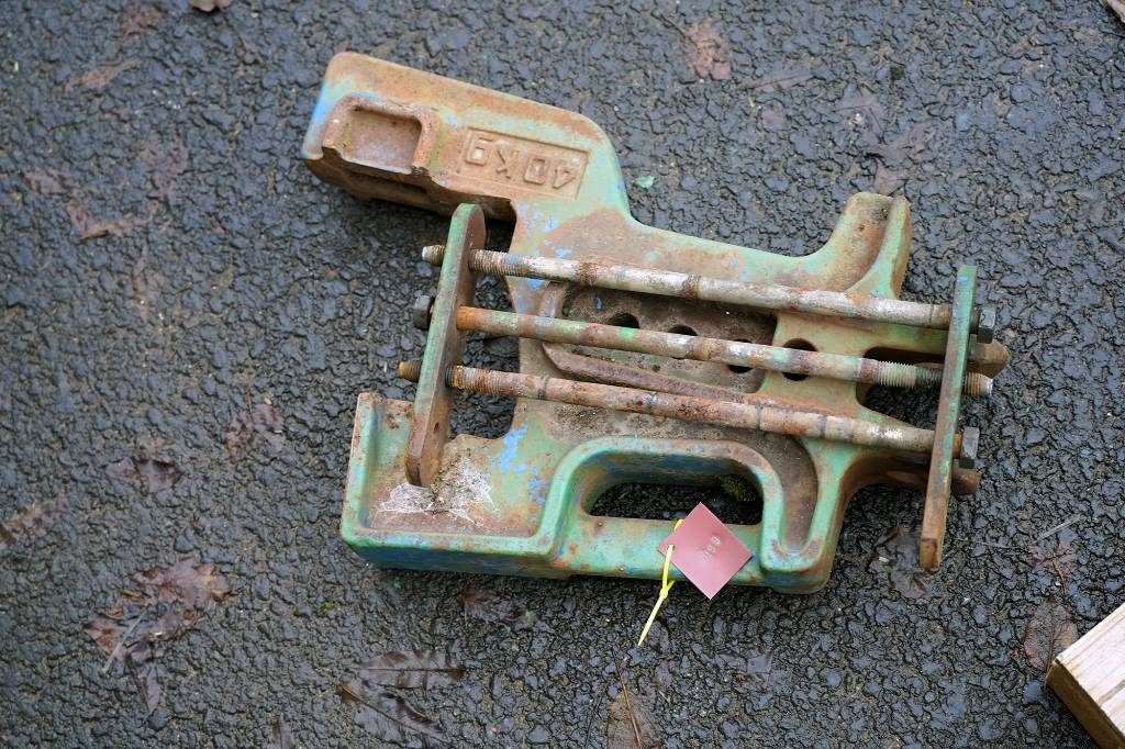 Ford Frontviktskonsol inkl. bult 40 kg